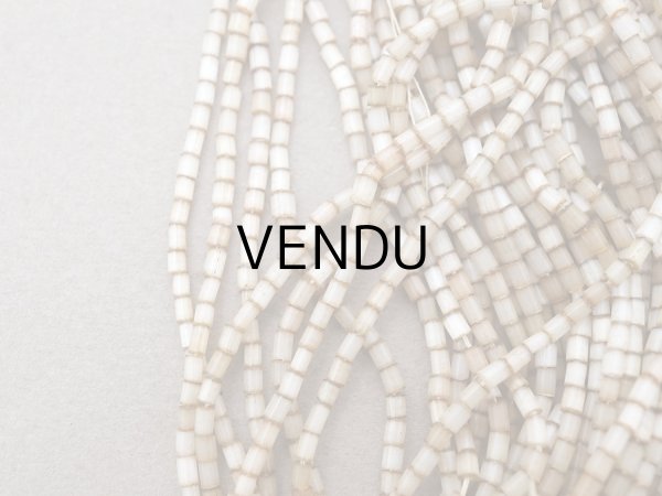 画像3: アンティーク ガラス製 サティネビーズ ライトブラウン 69〜81g (3)