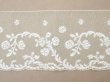 画像3: 19世紀 アンティーク 手編みの ヴァランシエンヌレース 花模様 幅10.6cm (3)