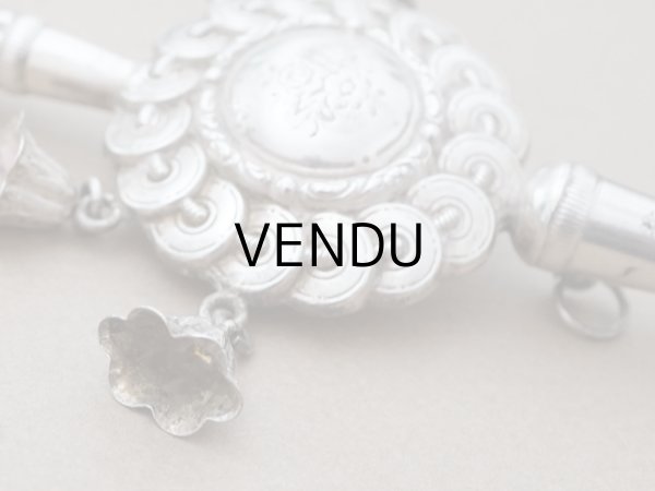 画像5: ＊蚤の市＊19世紀 ナポレオン3世時代 アンティーク ラトル シルバー製 花模様 (5)