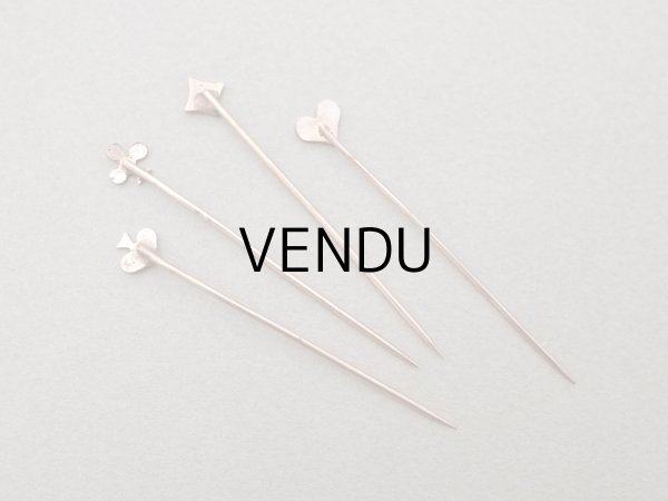 画像3: 1900年頃 アンティーク トランプ柄 エパングル 4ピースのセット (3)