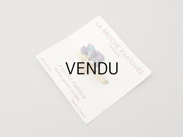 画像2: アンティーク 香り付き 花かごのブローチ LA BROCHE PARFUMEE (2)