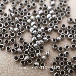 画像: 19世紀末 アンティーク メタルビーズ ひねり模様入り シルバー 