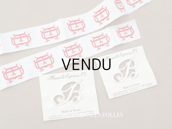 画像1: ＊蚤の市セット＊アンティーク イニシャルシート＆イニシャルテープのセット (1)