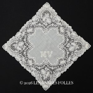 画像: アンティーク ポワンドローズ  結婚式のハンカチ 【MV】イニシャル刺繍入り 【ポワン・ド・ローズ】　【ポワン・ド・ガーズ】 