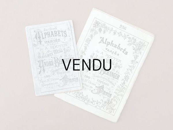画像1: ＊蚤の市セット＊アンティーク 刺繍図案帳 2点セット (1)