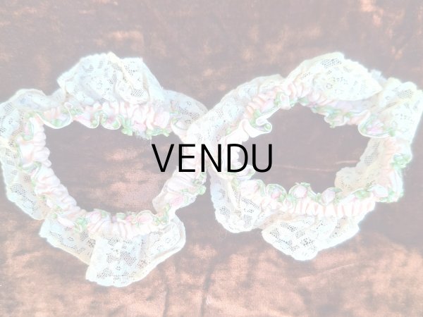 画像1: アンティーク 靴下どめ  ジャルティエ レース＆ロココモチーフ付 ガーターバンド (1)