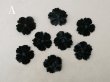 画像2: アンティーク 布花材料 ベルベットの花びら 花芯付き 8ピースのセット 約4.3cm 布花 黒 (2)