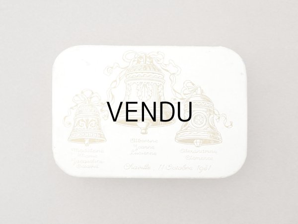 画像3: 1931年 アンティーク とても小さなドラジェのお菓子箱 バテム  (3)