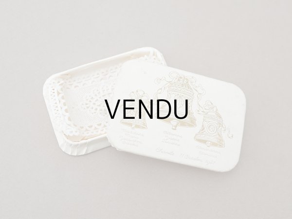 画像7: 1931年 アンティーク とても小さなドラジェのお菓子箱 バテム  (7)