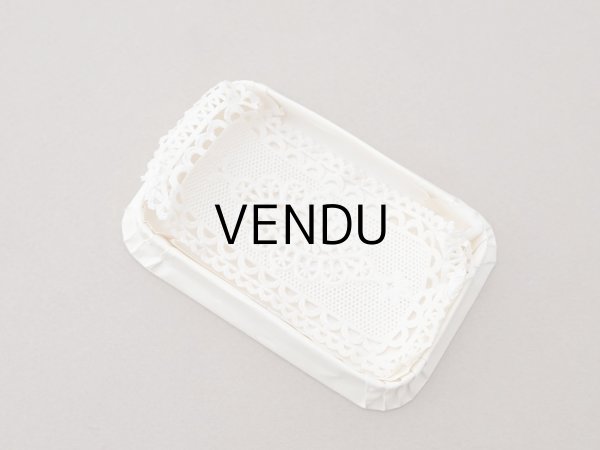 画像9: 1931年 アンティーク とても小さなドラジェのお菓子箱 バテム  (9)