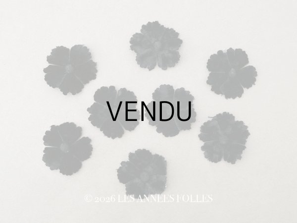 画像1: アンティーク 布花材料 ベルベットの花びら 花芯付き 8ピースのセット 約4.3cm 布花 黒 (1)