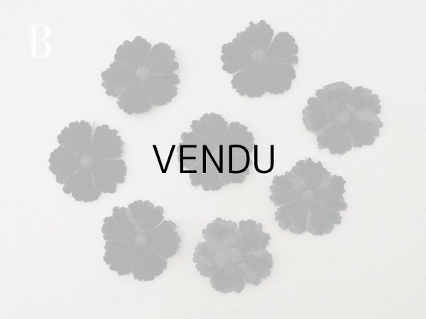 画像5: アンティーク 布花材料 ベルベットの花びら 花芯付き 8ピースのセット 約4.3cm 布花 黒 (5)