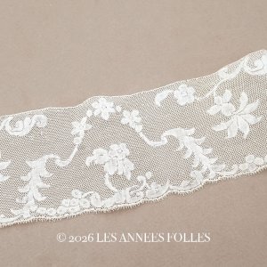 画像: 18世紀 アンティーク 手編みのヴァランシエンヌレース 花模様 4m