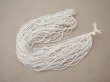 画像3: アンティーク ガラス製 オーロラ加工 シードビーズ 1cm=7粒 49〜52g (3)