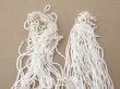 画像1: アンティーク ガラス製 サティネビーズ ホワイト 54〜57g 1cm=8粒 (1)