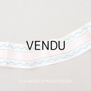 画像: 19世紀 アンティーク シルク製 リボン ピンク ブルーの花のガーランド 45cm 3.1cm幅