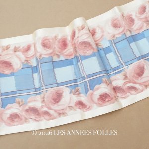 画像:  アンティーク シルク製  幅広リボン ほぐし織り 薔薇模様 幅19.4cm