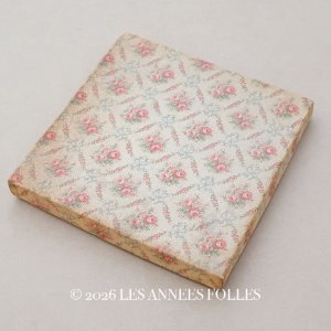 画像: アンティーク ピンクの薔薇&ブルーのリボン ハンキーケース リボン付 カルトナージュボックス