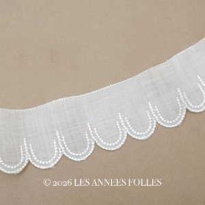 画像: *蚤の市*アンティーク スカラップレース 刺繍入り 4.7cm幅 コットンオーガンジー
