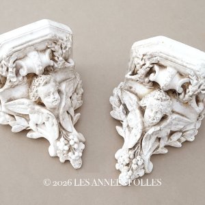 画像: 19世紀末 アンティーク 天使のウォールシェルフ 石膏の飾り棚 2点セット
