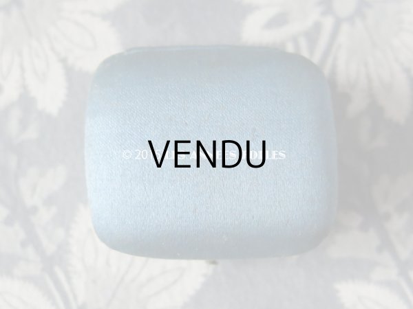 画像3: アンティーク ジュエリーボックス ブルーのシルクサテン地 (3)