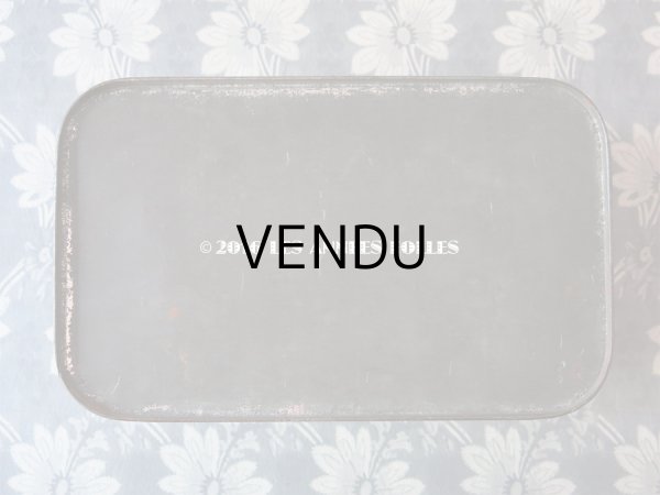 画像3: アンティーク 赤ずきんのパニエ缶 LE CHAPERON ROUGE (3)