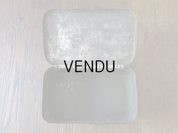 画像8: アンティーク 赤ずきんのパニエ缶 LE CHAPERON ROUGE (8)