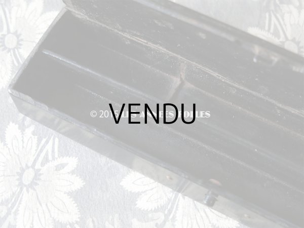 画像8: 19世紀末 アンティーク 白百合のペンケース PLUMES & CRAYONS (8)