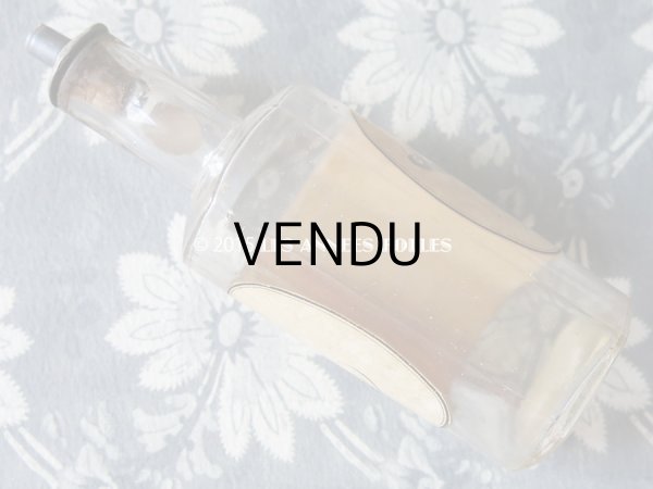 画像3: 1858年 アンティーク パフュームボトル 香水瓶 EAU DE COLOGNE DE LA REINE DES ABEILLES -VIOLET- (3)