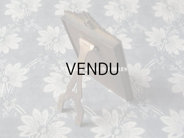 画像7: 19世紀末 アンティーク メタル製 フォトフレーム 花とリボンのガーランド (7)