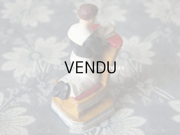 画像5: アンティーク コミュニオン 石膏人形 祈りを捧げる少年 (5)