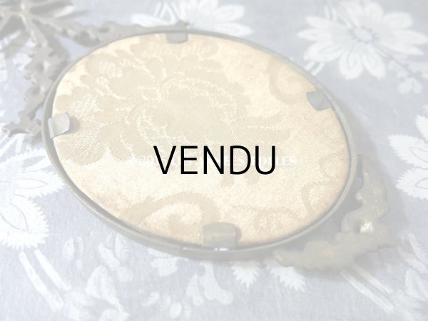 画像7: アンティーク メタル製 フォトフレーム リボン＆薔薇のガーランド ガラスドーム (7)