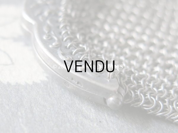 画像7: 1900年代 アンティーク シルバー製 花模様 メタルメッシュ コインケース 仕切り付 (7)