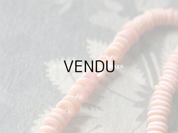 画像4: 1930年代 アンティーク ゼラチン製  スフレ ラムネのような スパンコール サーモンピンク 4mm 2400ピース  COL 11 (4)