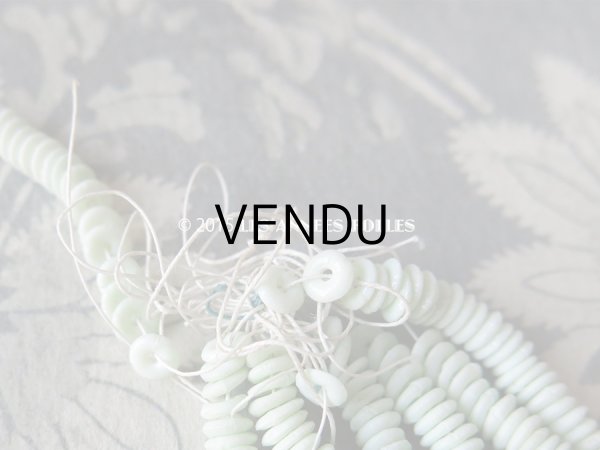 画像3: 1930年代 アンティーク ゼラチン製  スフレ ラムネのような スパンコール アップルグリーン 4mm 1400ピース  COL 17 (3)