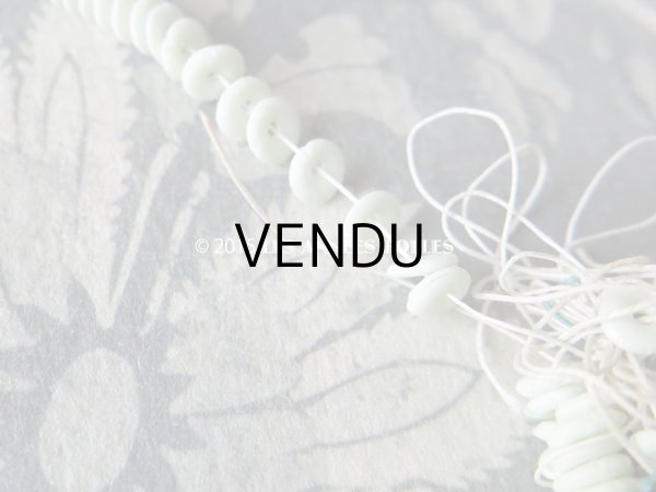 画像2: 1930年代 アンティーク ゼラチン製  スフレ ラムネのような スパンコール アップルグリーン 4mm 1400ピース  COL 17 (2)