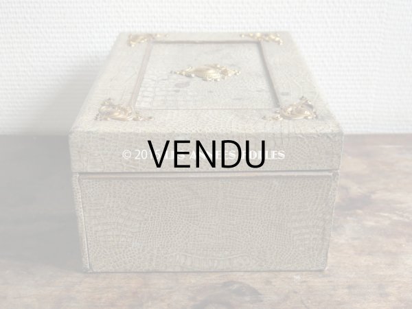 画像12: ＊蚤の市＊19世紀末 アンティーク 大きな裁縫箱 引き出し付き メルスリーの木箱 (12)