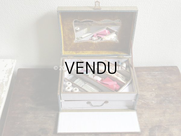 画像3: ＊蚤の市＊19世紀末 アンティーク 大きな裁縫箱 引き出し付き メルスリーの木箱 (3)