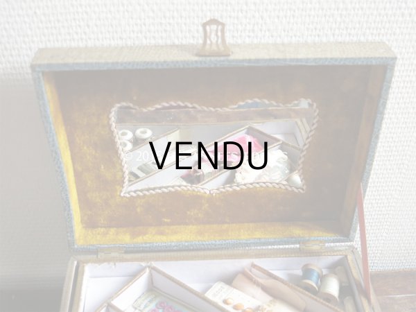 画像4: ＊蚤の市＊19世紀末 アンティーク 大きな裁縫箱 引き出し付き メルスリーの木箱 (4)