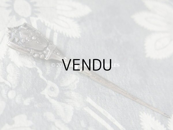 画像6: 19世紀 アンティーク シルバー製 裁縫道具セット 薔薇のガーランド レザーケース付 (6)