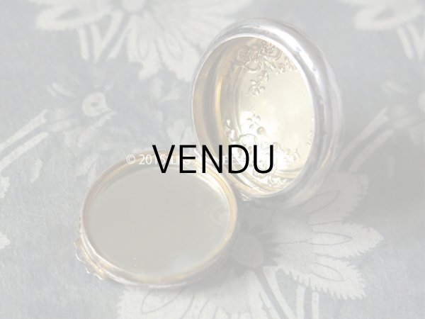 画像8: アンティーク パウダーケース リボンと薔薇のガーランド シルバー製 (8)