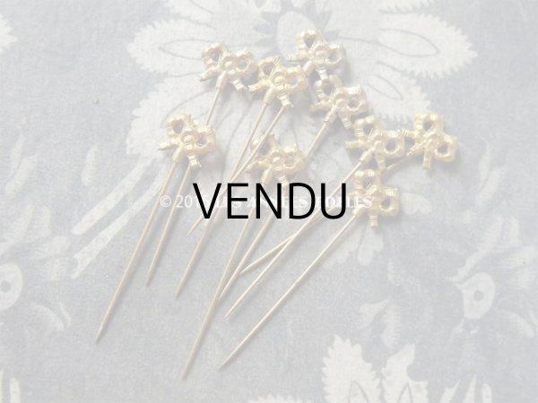 画像6: アンティーク リボン＆花＆クロバー型 エパングル入り 硝子の蓋の紙箱  (6)