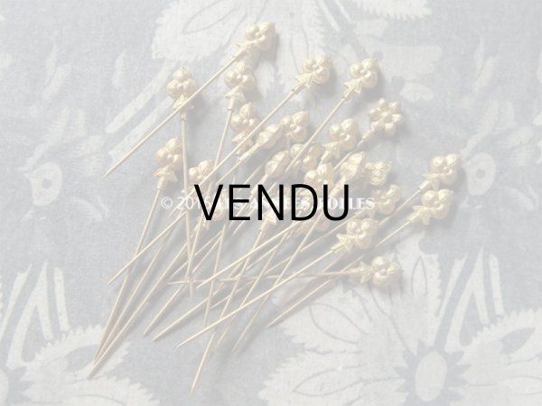 画像7: アンティーク リボン＆花＆クロバー型 エパングル入り 硝子の蓋の紙箱  (7)