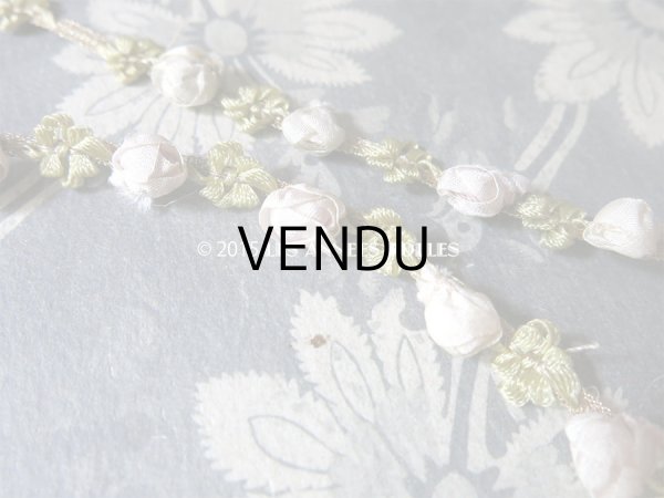 画像7: 19世紀末 アンティーク 淡いピンクの薔薇 ロココトリム 0.47m (7)