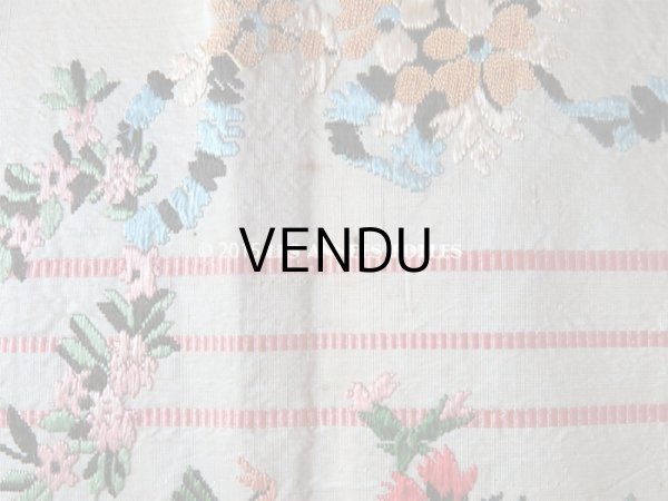 画像7: 18世紀末 アンティーク シルク製  手刺繍 薔薇模様 幅広リボン 1m (7)