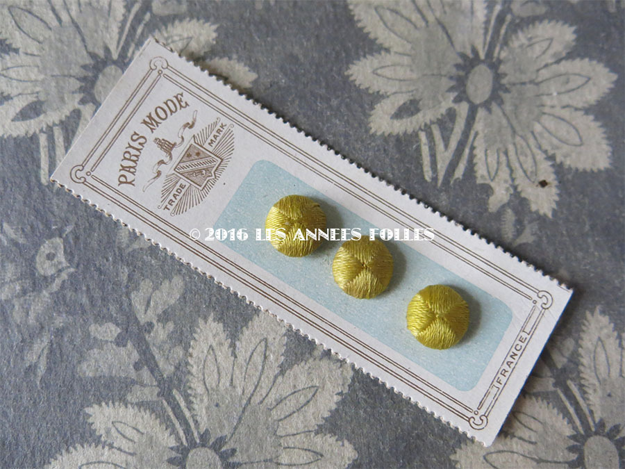 画像4: 1900年代 アンティーク シルクサテンのくるみボタン 緑黄色 12mm  3ピース  (4)