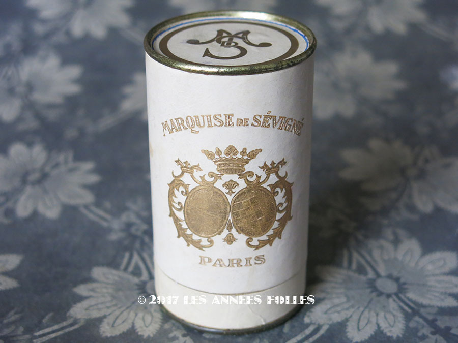 画像2: 1920年代 アンティーク 『マルキーズ・ ドゥ・セヴィニエ』のお菓子箱 CROQUETTES AU CHOCOLAT SEVIGNE - MARQUISE DE SEVIGNE PARIS - (2)