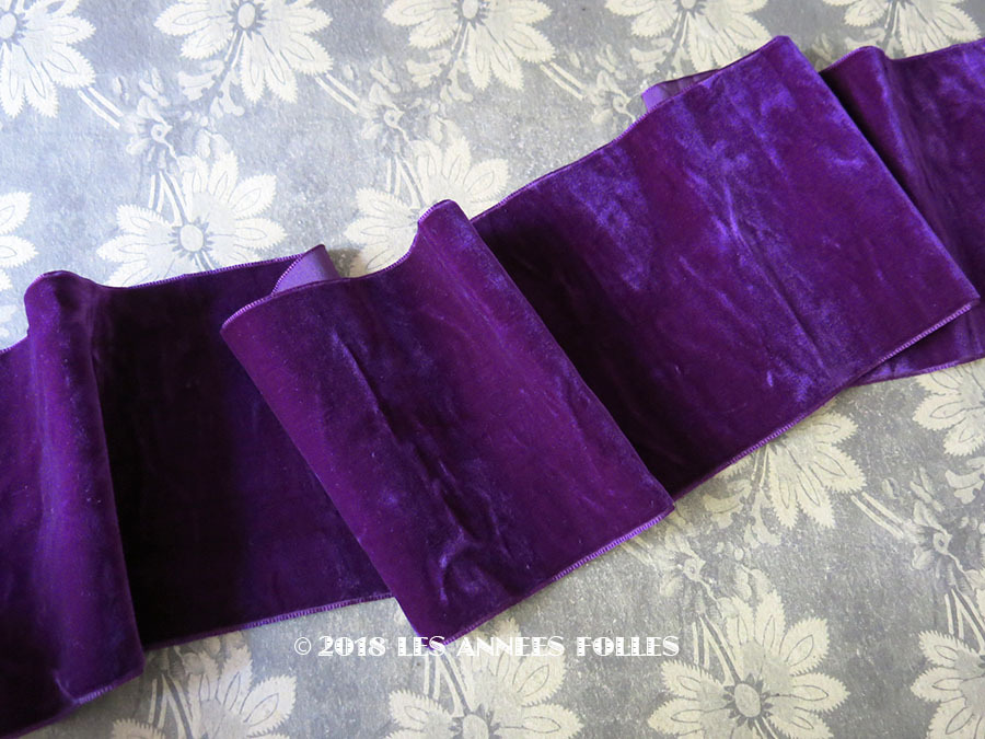 画像1: 19世紀末 アンティーク シルク製 幅広 ベルベットのリボン 深紫  1.7m　幅11cm (1)