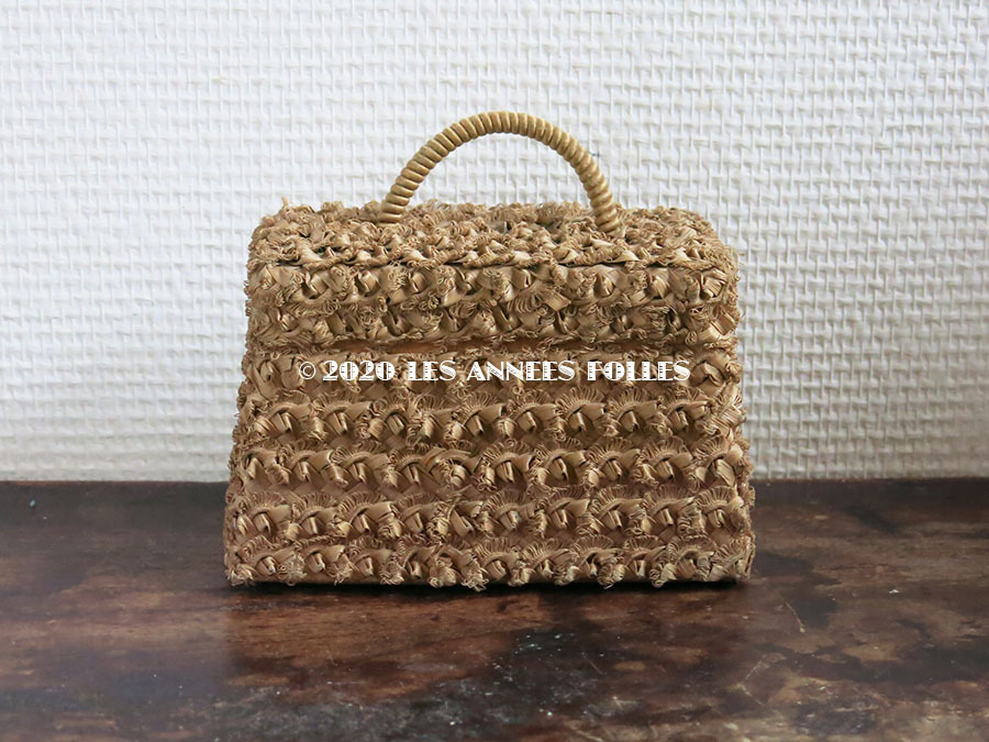 画像6: 19世紀 アンティーク ナポレオン3世時代 BOISSIER 小さなパニエ型 お菓子箱 ドラジェ & チョコレート  (6)