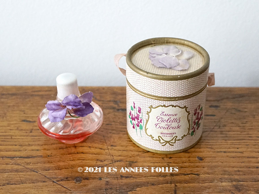 画像1: 【11周年セール対象外】 アンティーク 菫の小さなパフュームボックス＆ボトル  ESSENCE VIOLETTES DE TOULOUSE - BERDOUES FRANCE - (1)